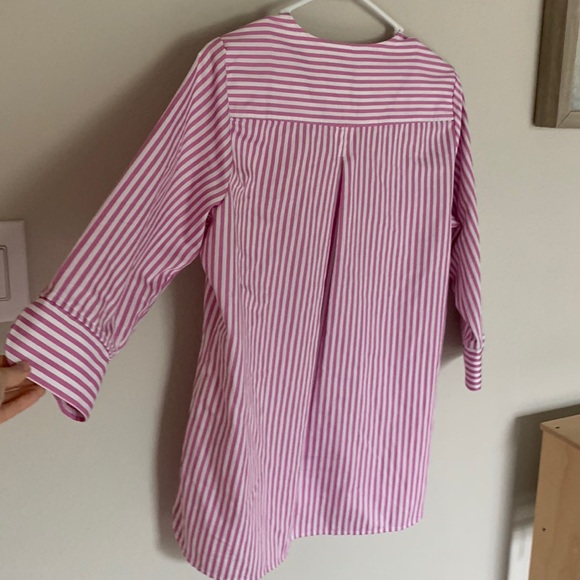 Foxcroft for Appleseed’s Sophia Stretch No Iron Stripe Popover Shirt - Picture 8 of 9